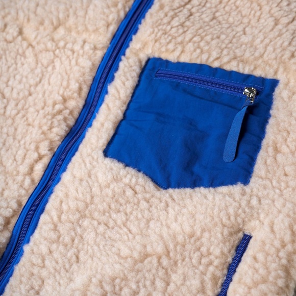 Large Deep Pile Fleece from All Blues Co. -in the style of vintage 80s Patagonia - Picture 4 of 9